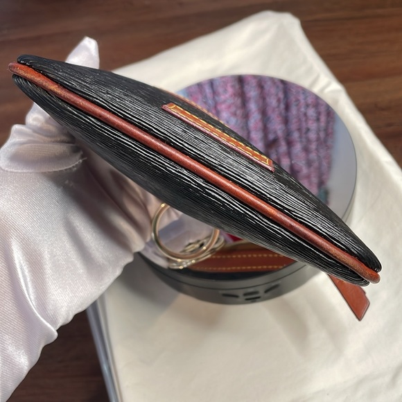 Dooney and Bourke Leather Coin Purse ☆authentic ☆Like new!! - Picture 5 of 6